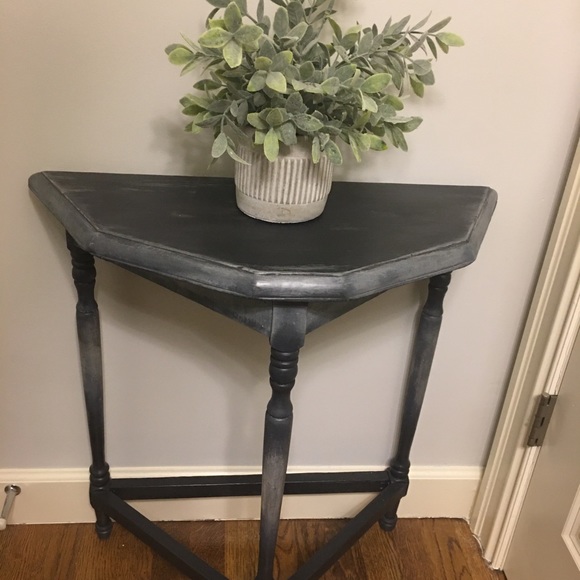 PINT Size- Plaster Paint Company (Chalky Style Paint) - Picture 6 of 8